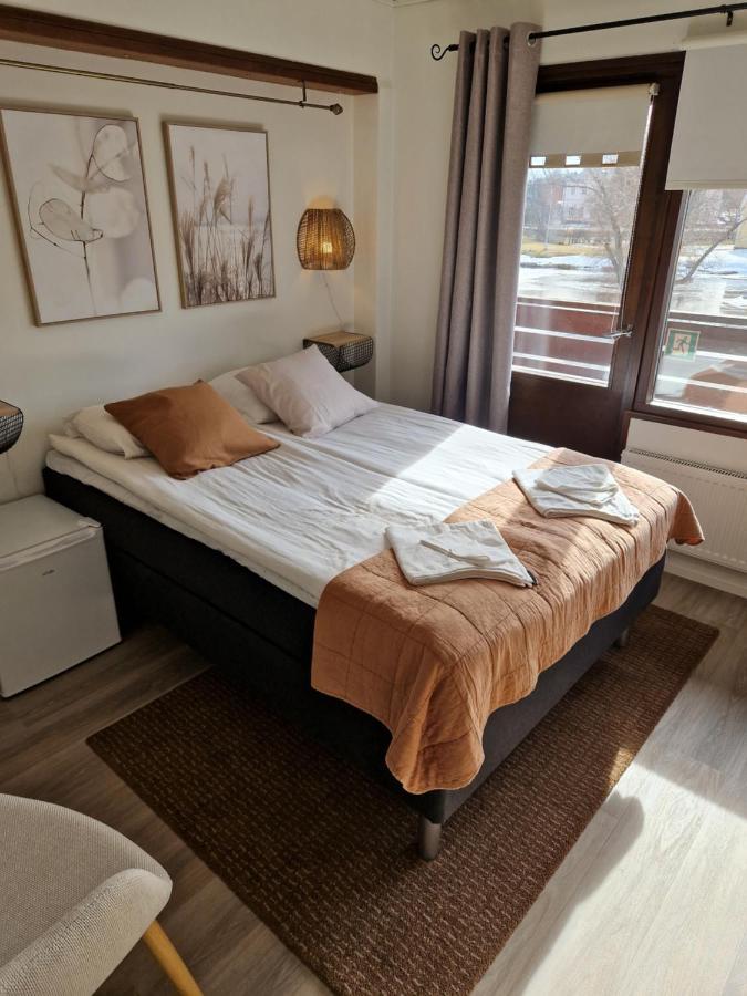 Botnia Hotel & Restaurant Kruunupyy エクステリア 写真