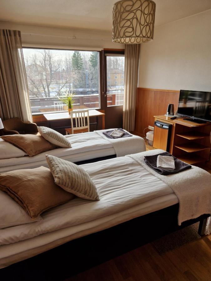 Botnia Hotel & Restaurant Kruunupyy エクステリア 写真