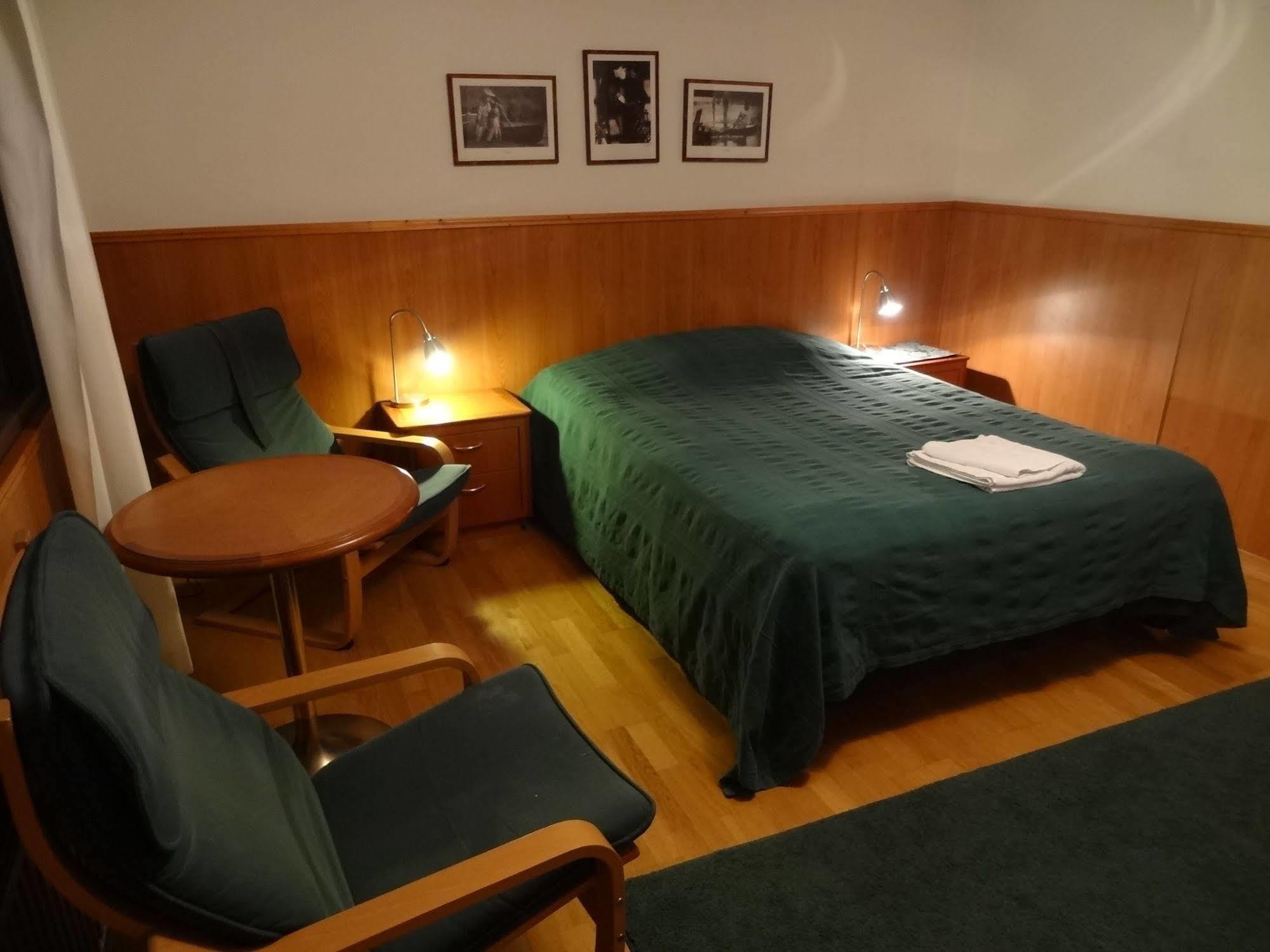 Botnia Hotel & Restaurant Kruunupyy エクステリア 写真